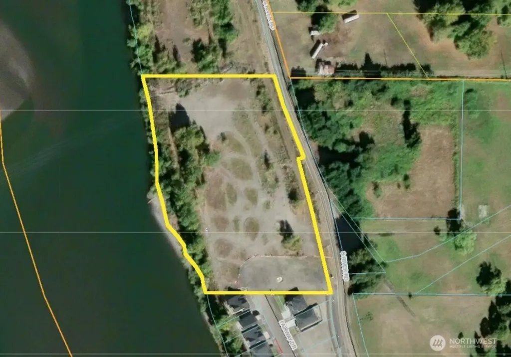 2000 S River Road Kelso WA 98626