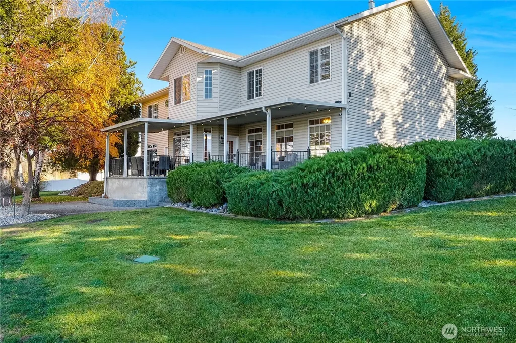 506 S Sandalwood Place Moses Lake WA 98837
