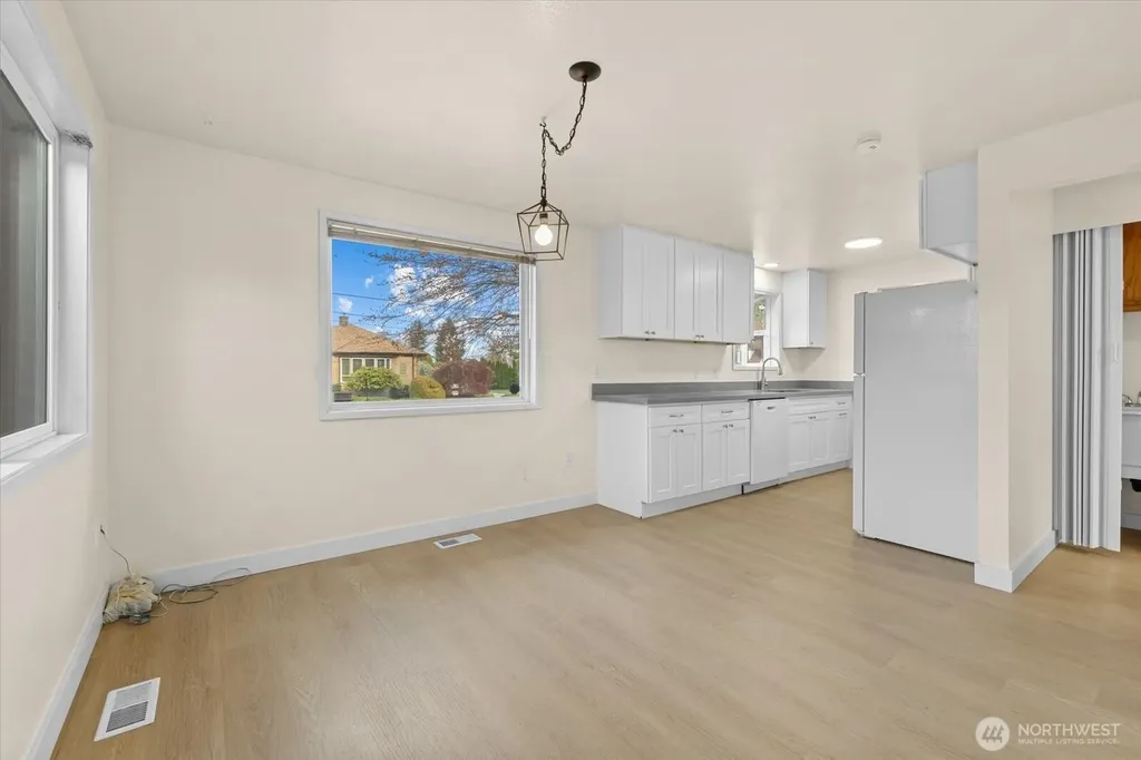 5402 Yakima Avenue Tacoma WA 98408