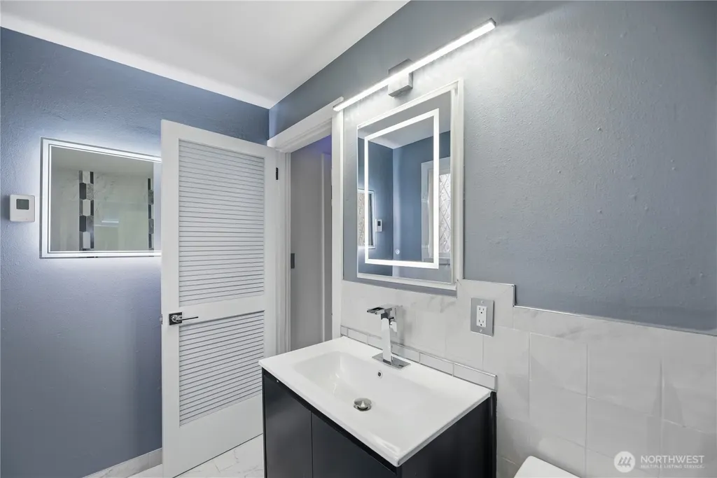 748 S Cloverdale Street Seattle WA 98108