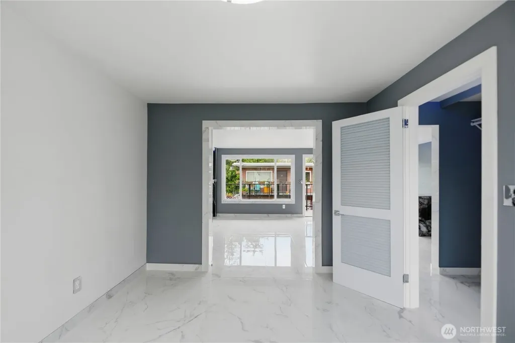 748 S Cloverdale Street Seattle WA 98108