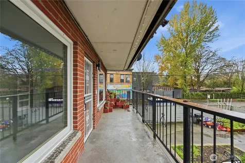 748 S Cloverdale Street Seattle WA 98108