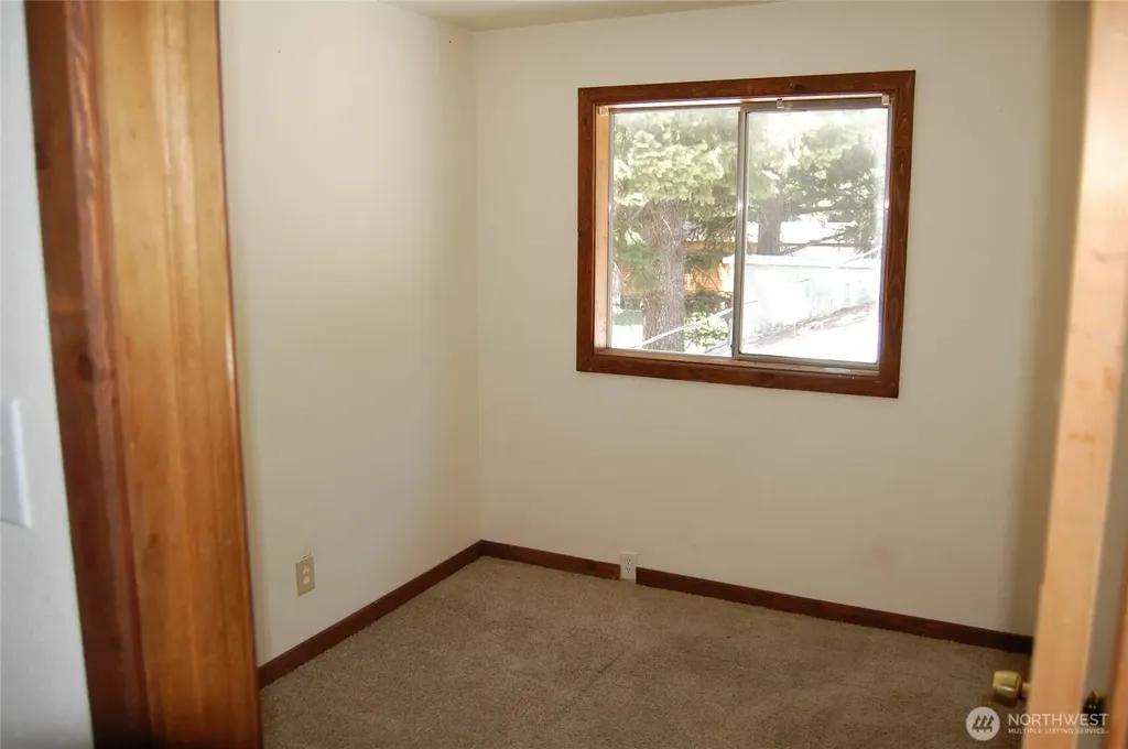 117 E Lake Street Conconully WA 98819