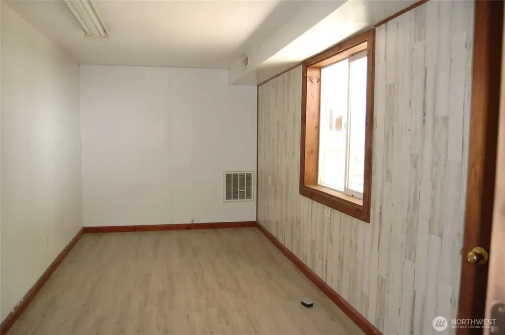 117 E Lake Street Conconully WA 98819