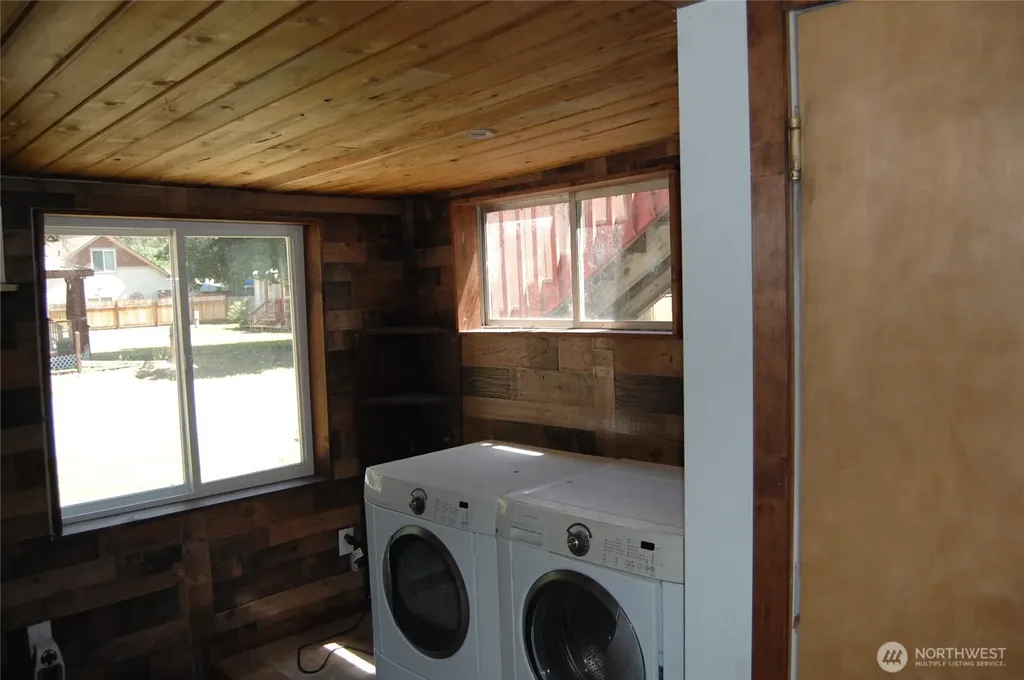 117 E Lake Street Conconully WA 98819