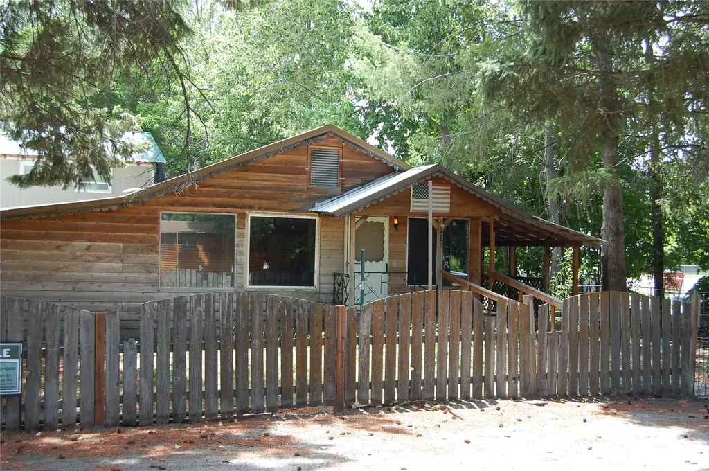 117 E Lake Street Conconully WA 98819
