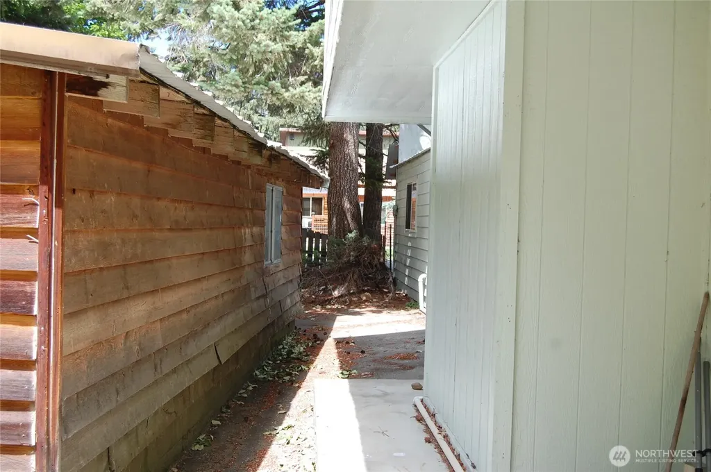 117 E Lake Street Conconully WA 98819