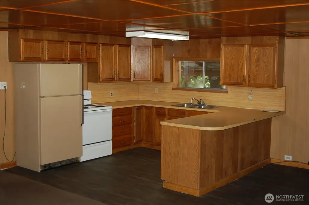 117 E Lake Street Conconully WA 98819