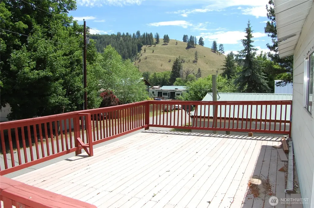 117 E Lake Street Conconully WA 98819