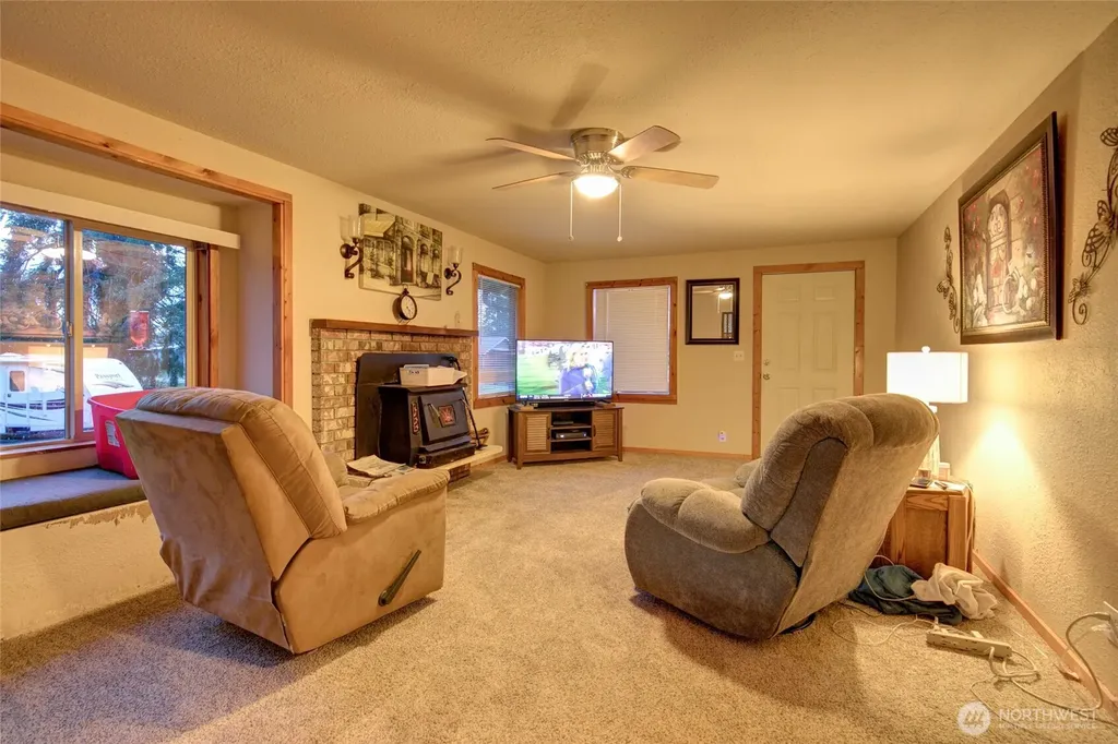 1131 W Schley Street Aberdeen WA 98520