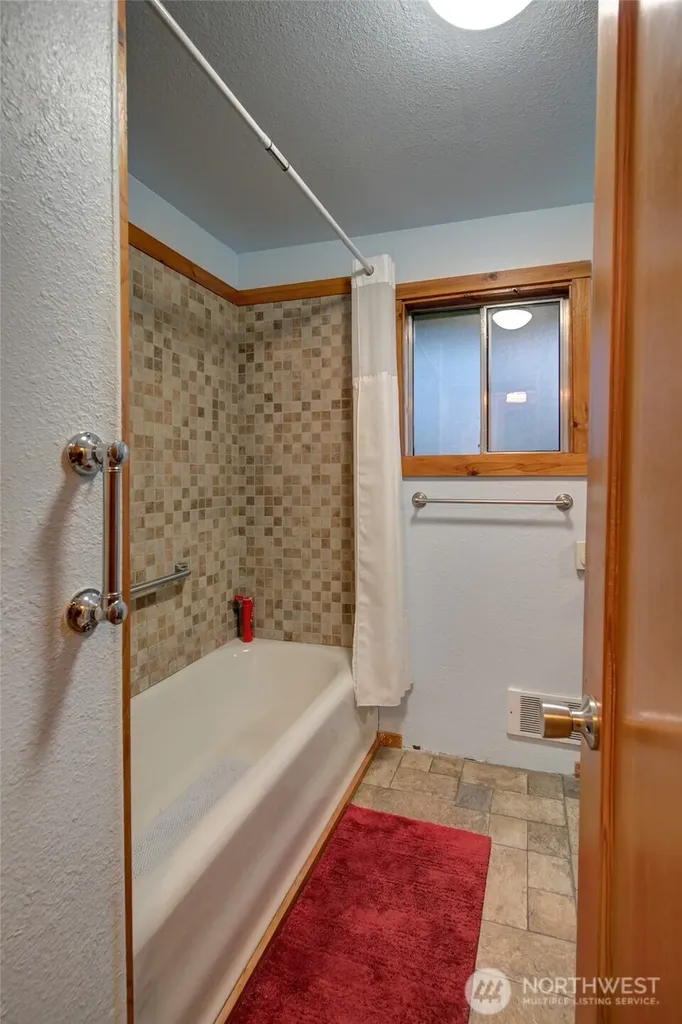 1131 W Schley Street Aberdeen WA 98520
