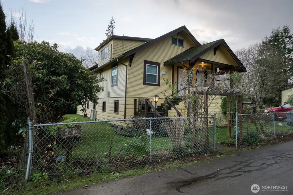 1131 W Schley Street Aberdeen WA 98520
