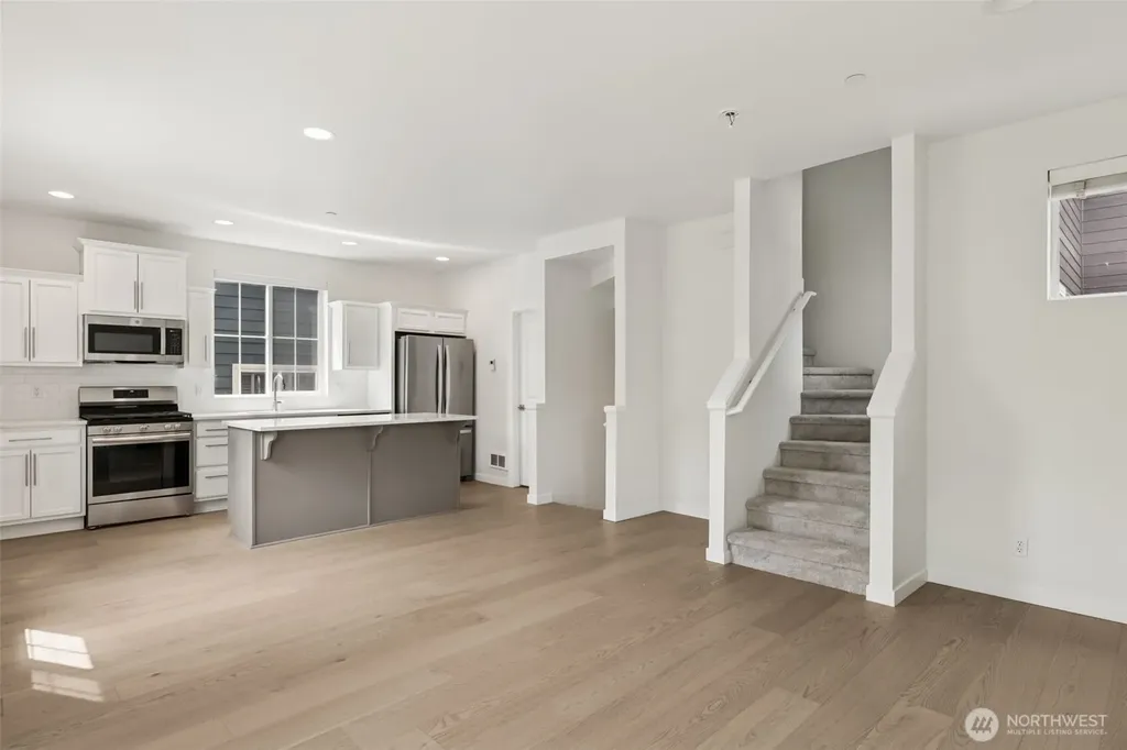 861 5th Place NE Issaquah WA 98029