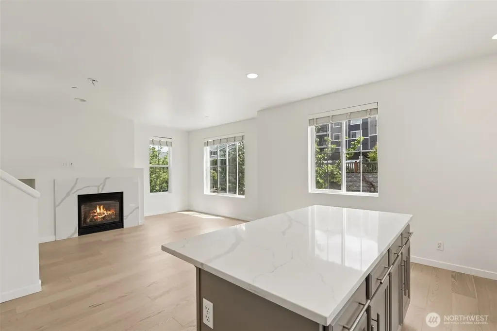 861 5th Place NE Issaquah WA 98029