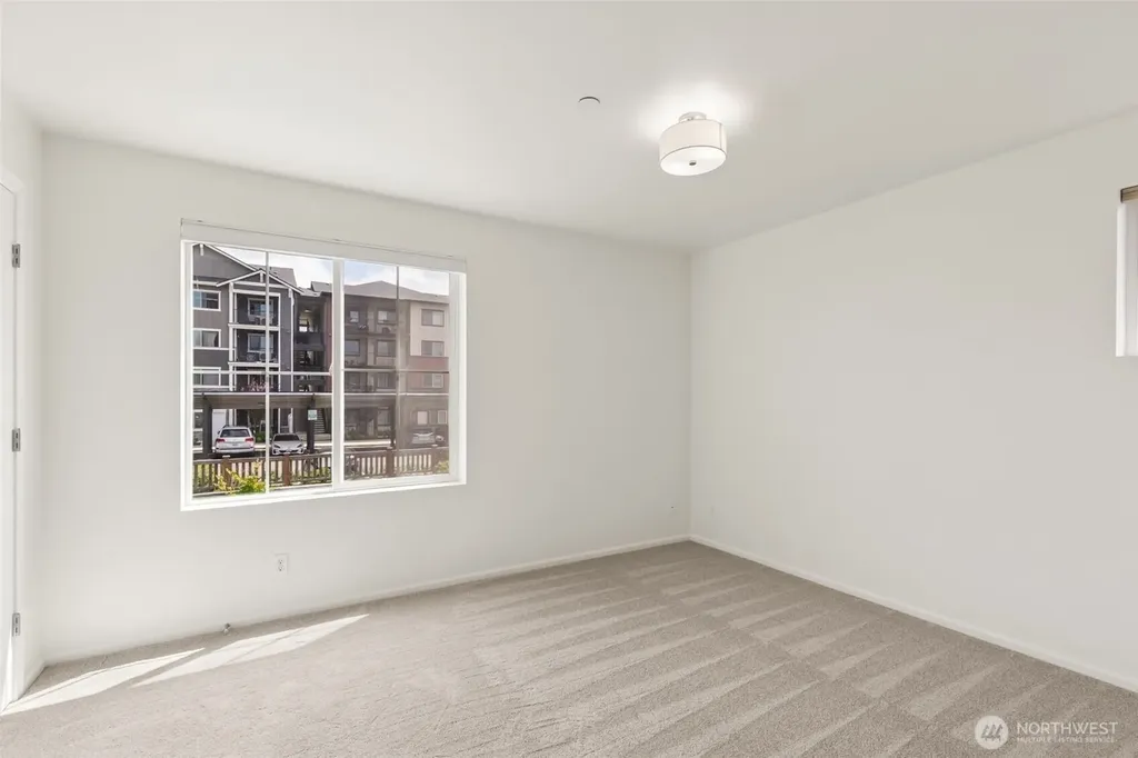 861 5th Place NE Issaquah WA 98029
