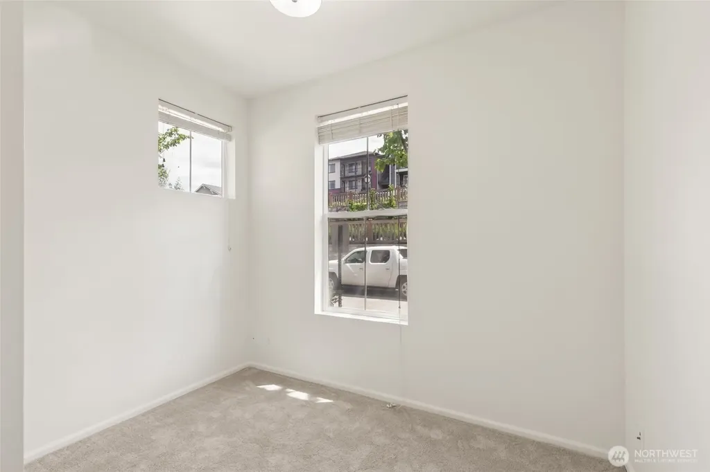 861 5th Place NE Issaquah WA 98029
