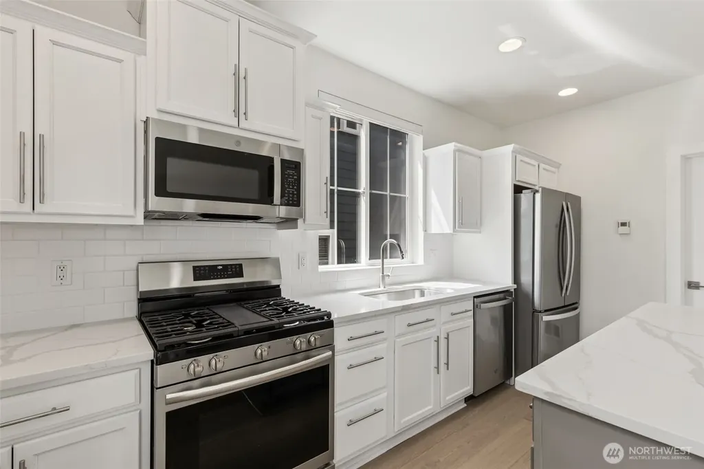 861 5th Place NE Issaquah WA 98029