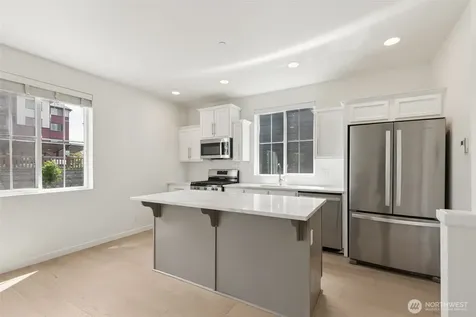 861 5th Place NE Issaquah WA 98029
