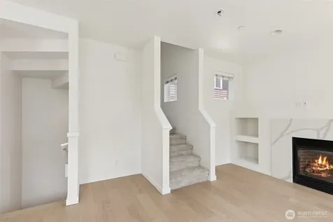 861 5th Place NE Issaquah WA 98029
