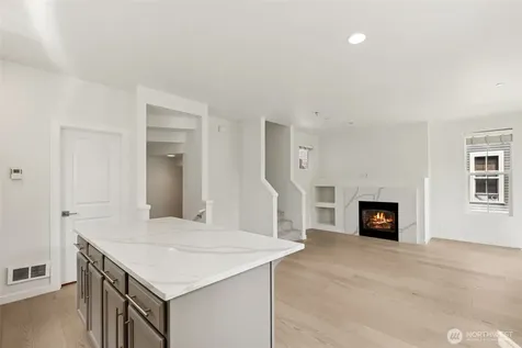 861 5th Place NE Issaquah WA 98029