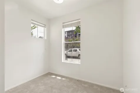 861 5th Place NE Issaquah WA 98029