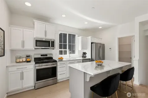 861 5th Place NE Issaquah WA 98029