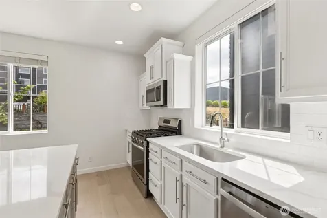 861 5th Place NE Issaquah WA 98029
