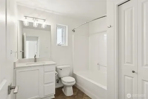 861 5th Place NE Issaquah WA 98029