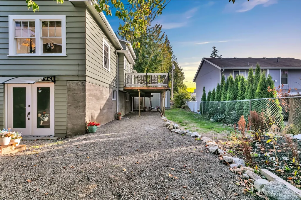 7656 Pacific Avenue Tacoma WA 98408
