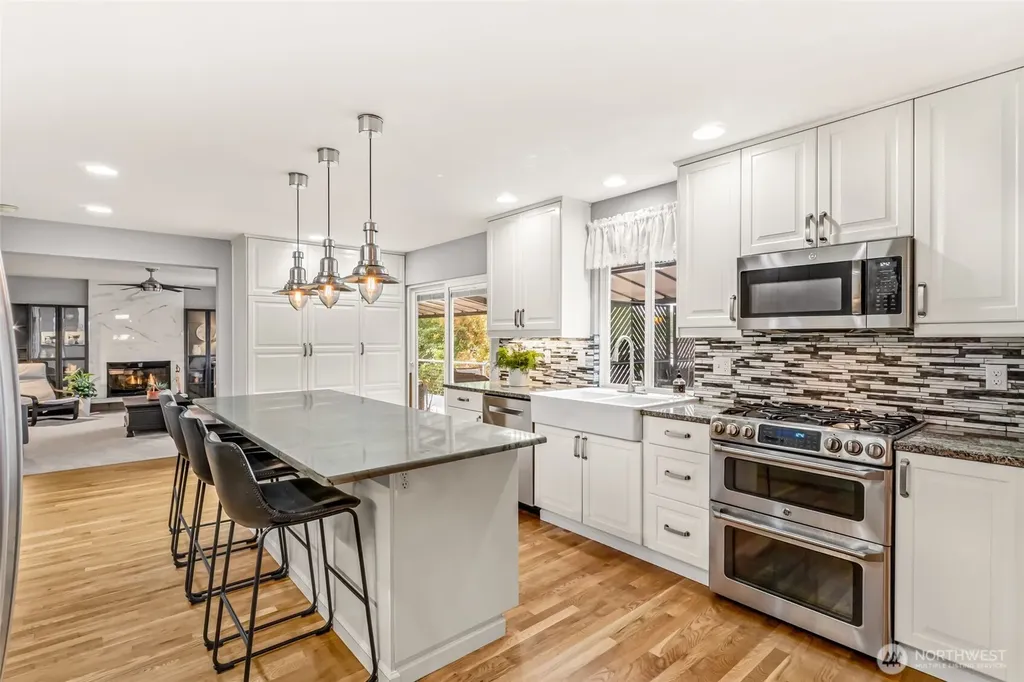 11907 NE 133rd Place Kirkland WA 98034