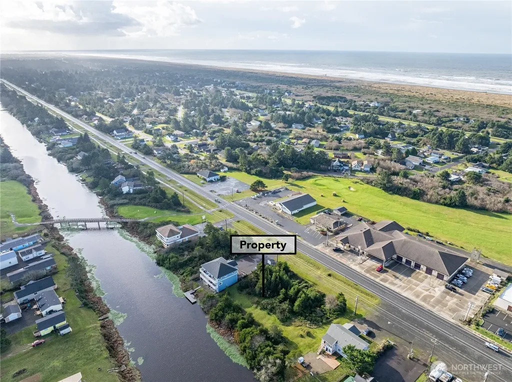 564 & 568 Point Brown Avenue NE Ocean Shores WA 98569