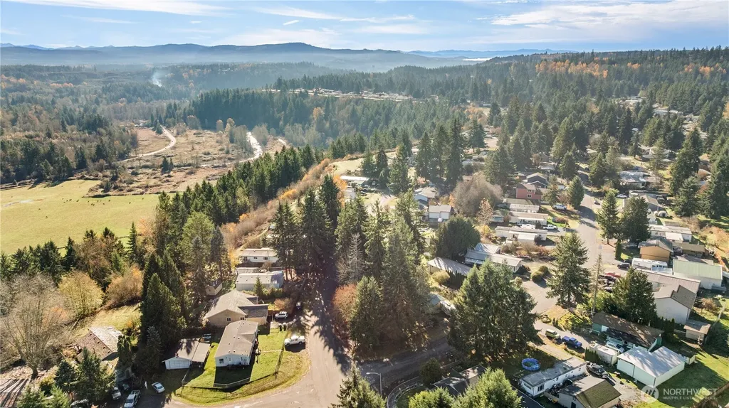 13405 Cedar Court E Bonney Lake WA 98391