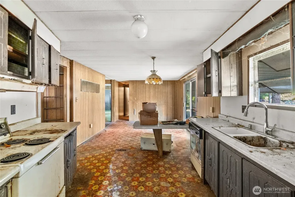 13405 Cedar Court E Bonney Lake WA 98391