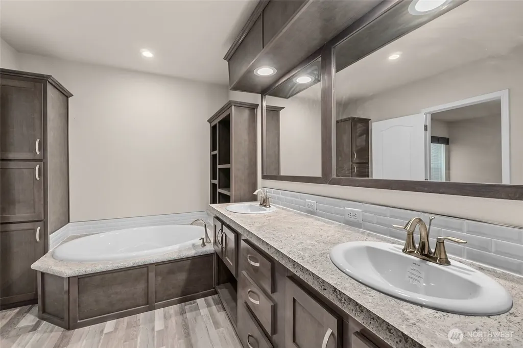 906 Valley Avenue Chewelah WA 99109