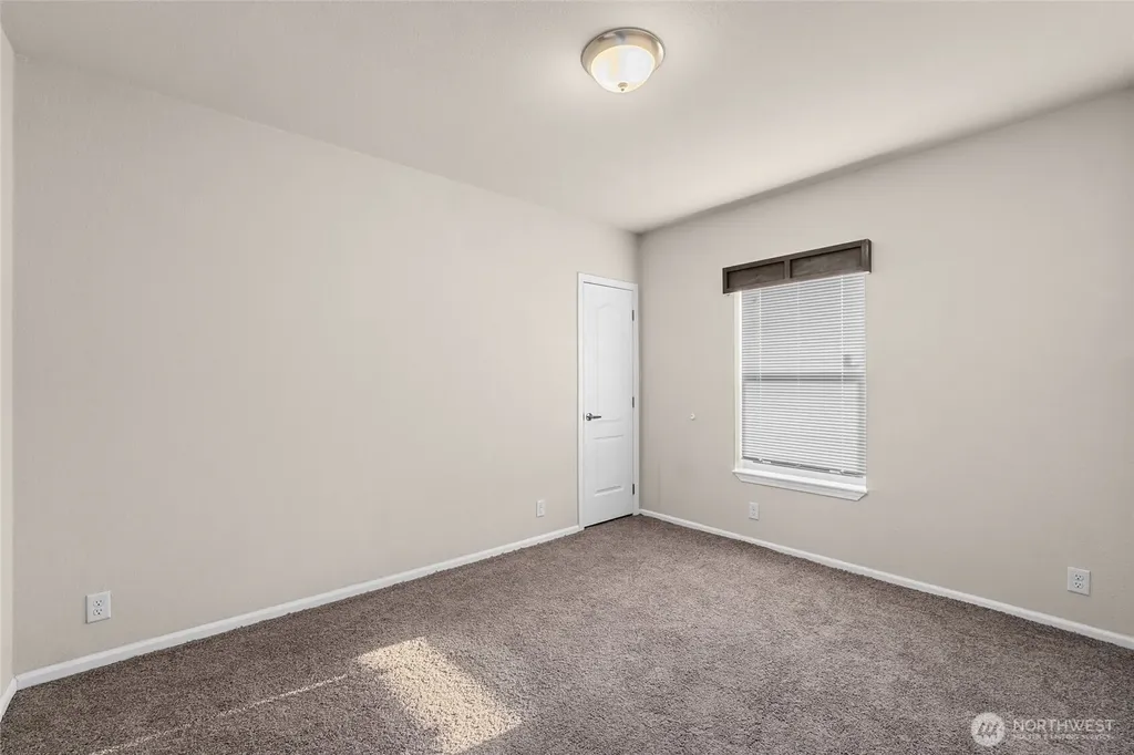 906 Valley Avenue Chewelah WA 99109