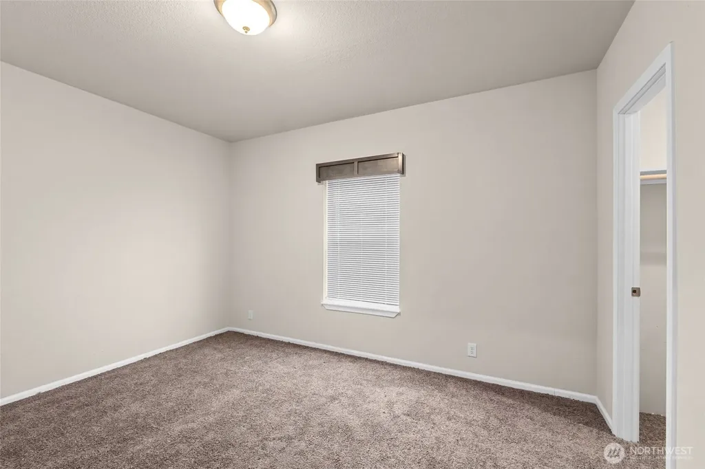 906 Valley Avenue Chewelah WA 99109