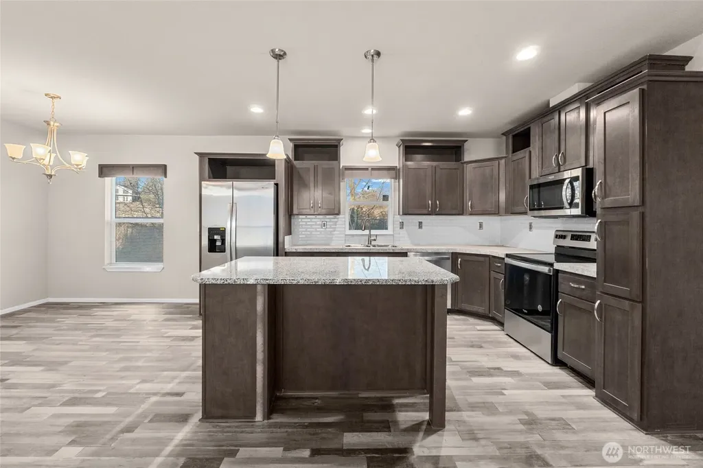 906 Valley Avenue Chewelah WA 99109