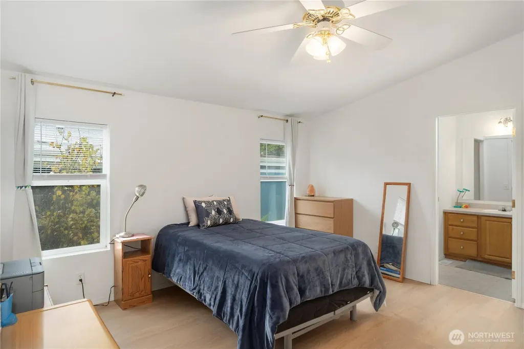 7083 NE Taurus Lane Bremerton WA 98311