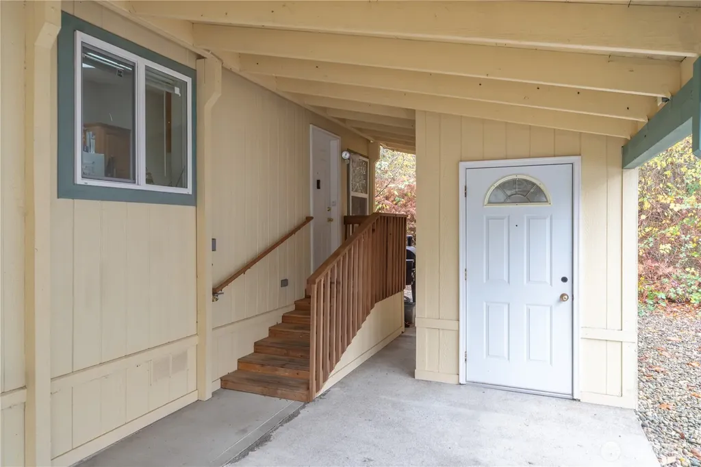7083 NE Taurus Lane Bremerton WA 98311