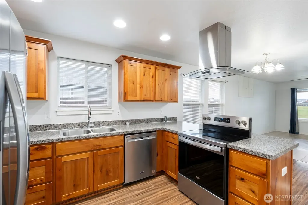 404 Herren Avenue Winlock WA 98596
