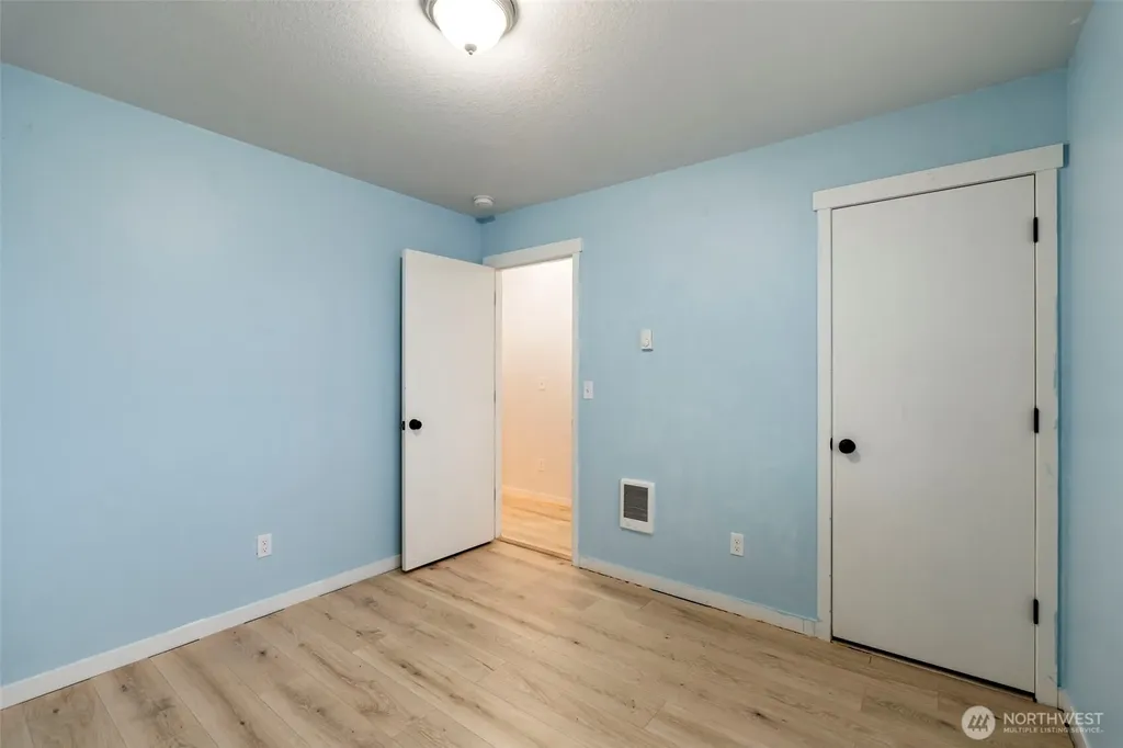 404 Herren Avenue Winlock WA 98596