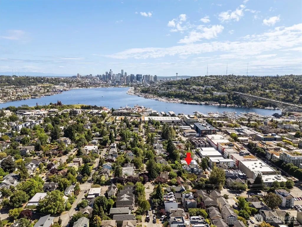 3642 Interlake Avenue N Seattle WA 98103