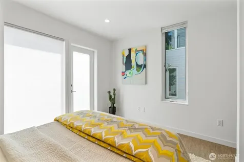 3642 Interlake Avenue N Seattle WA 98103