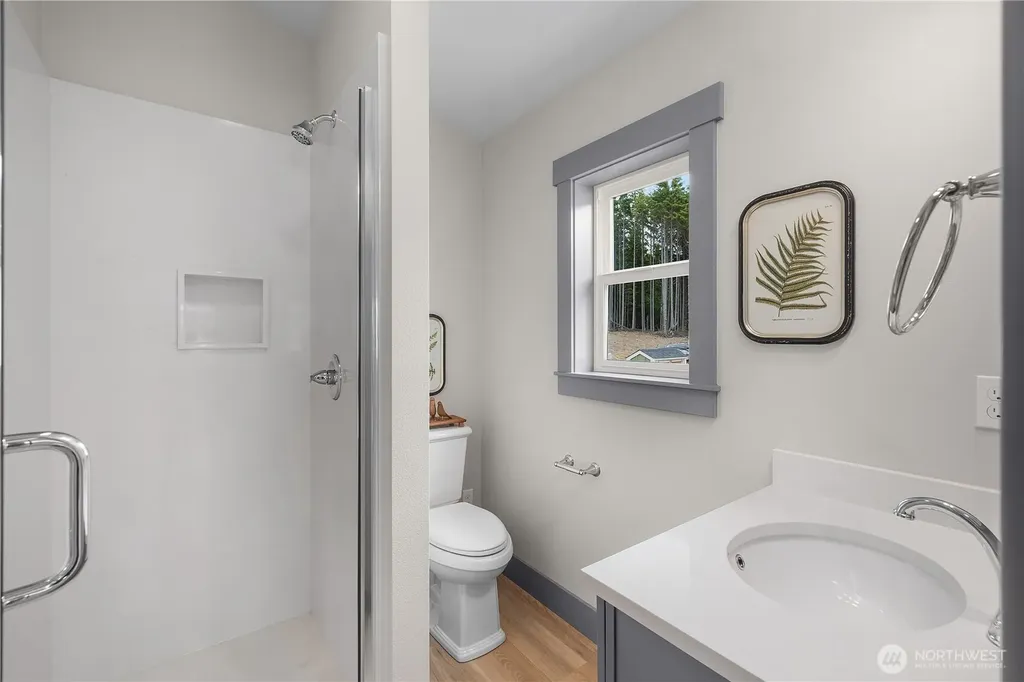 22 Bungalow Loop Pacific Beach WA 98571