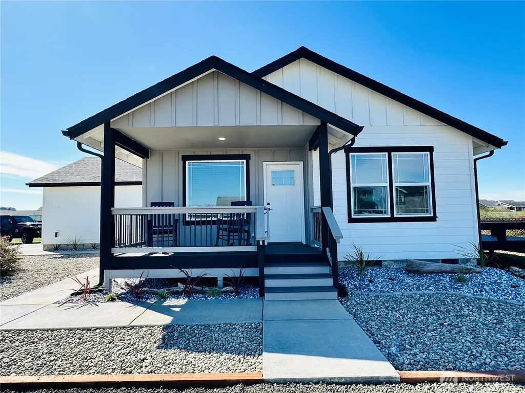400 Malibu Street SW Ocean Shores WA 98569