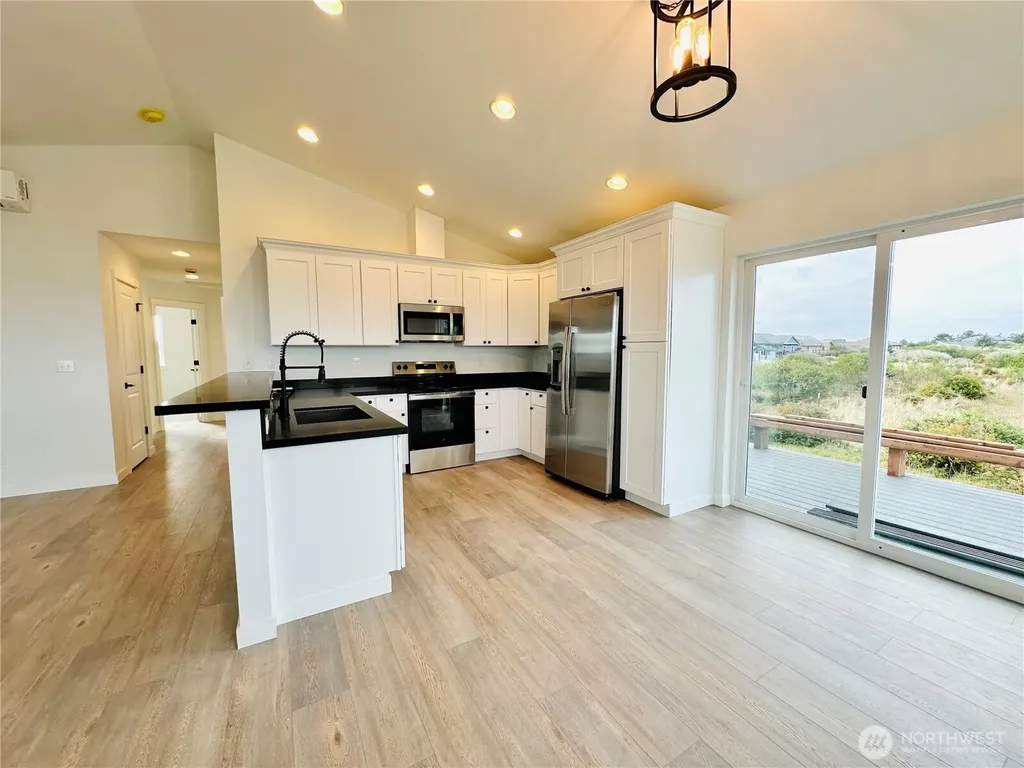 400 Malibu Street SW Ocean Shores WA 98569