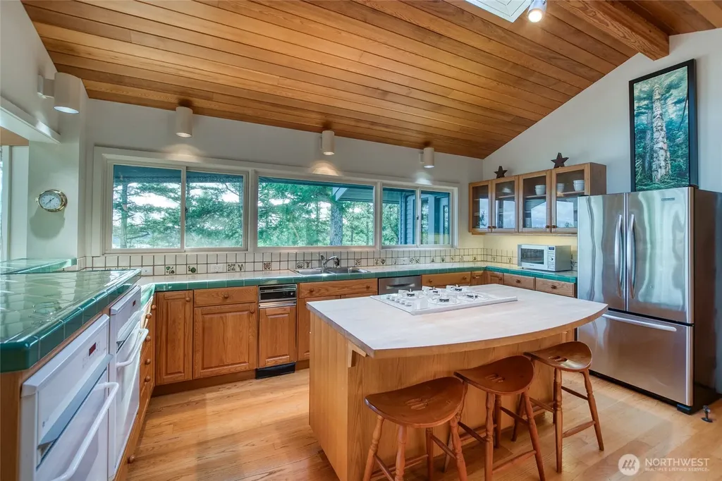 573 Harborview Lane Orcas Island WA 98243