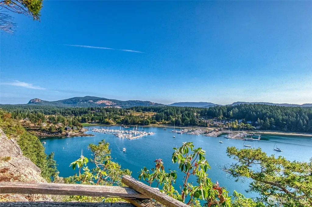 573 Harborview Lane Orcas Island WA 98243