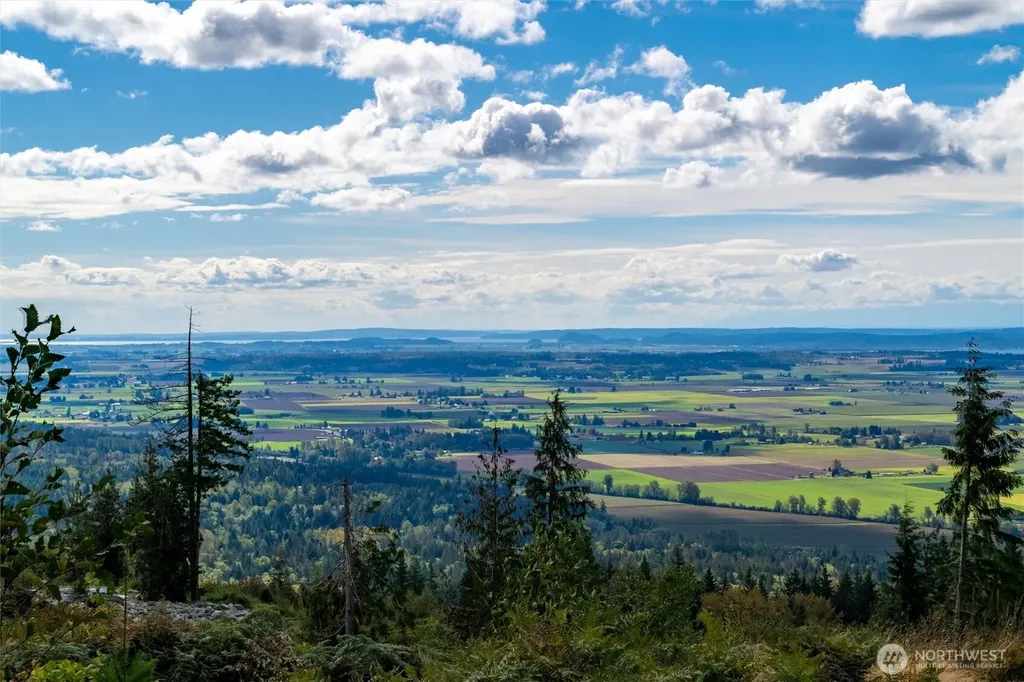 3140 Blanchard Knob Trail Bow WA 98232
