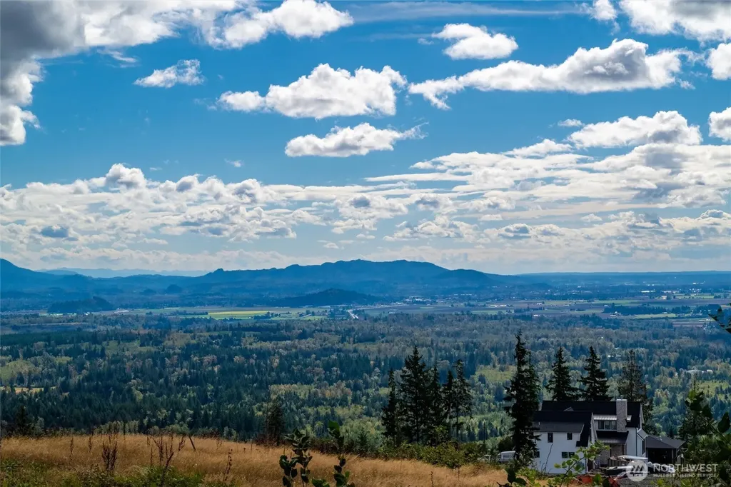 3140 Blanchard Knob Trail Bow WA 98232
